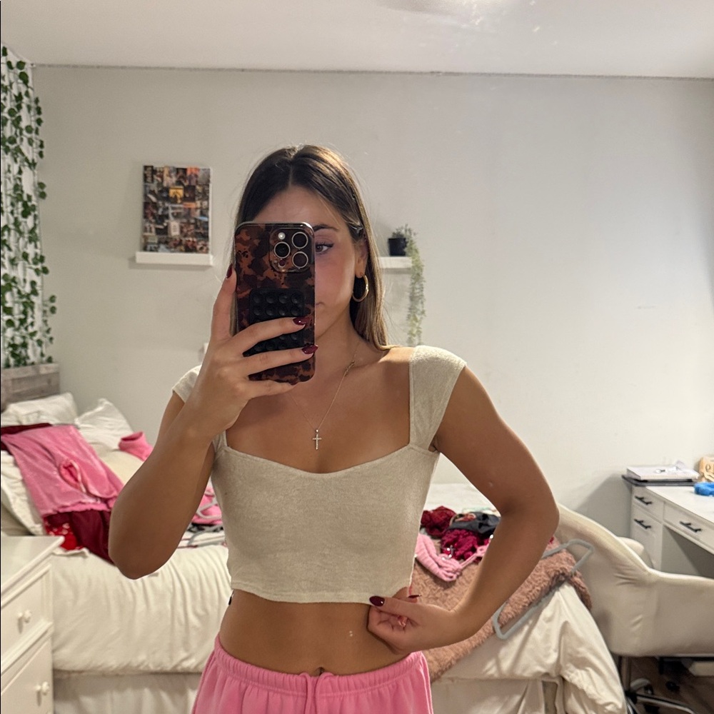Elegant Cream Women's Crop Top